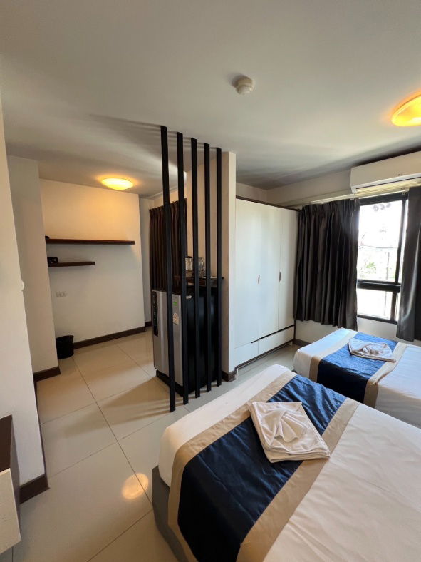 picture The Avenue Venese for sale the best price. - 2/10