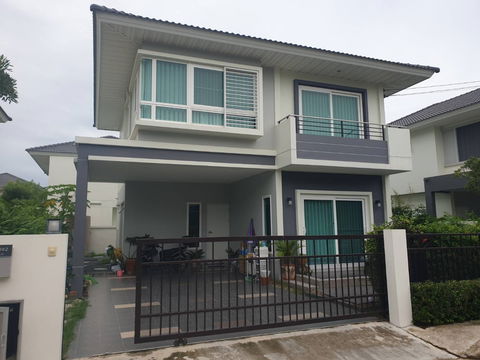 บ้านเดี่ยว 2 ชั้น 3 ห้องนอน 3 ห้องน้ำ เฟอร์ครบ ซ.ลาดกระบัง 54