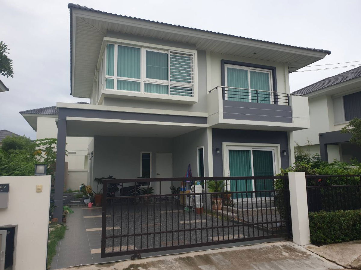 รูป บ้านเดี่ยว 2 ชั้น 3 ห้องนอน 3 ห้องน้ำ เฟอร์ครบ ซ.ลาดกระบัง 54 - รูปที่ 1/17