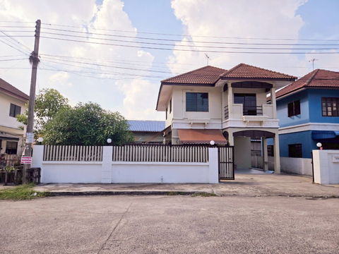 ขายถูกสุด!! 2.89 ล้าน เช่า 9,500/เดือน บ้านรีโนเวทใหม่ทั้งหลัง เพิ่งเสร็จ ม.พรธิสาร 8 อ.คลองหลวง 