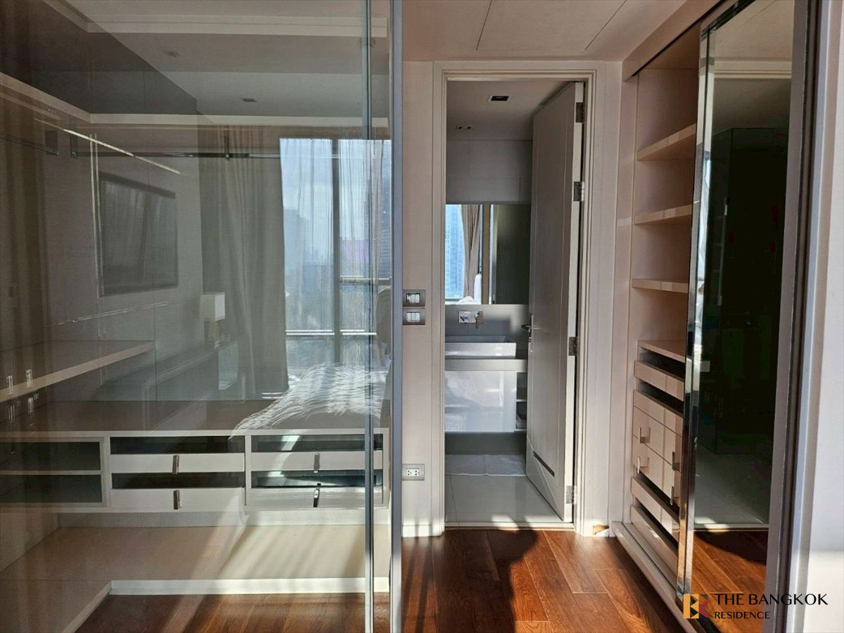 picture The Bangkok Sathorn ✨ Hot deal, Great Price 💖 Near BTS Surasak - 8/9