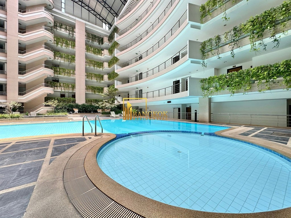 picture Navin Court | Bright and Airy 2 Bedroom Condo For Rent - BR60509CD - 28/38