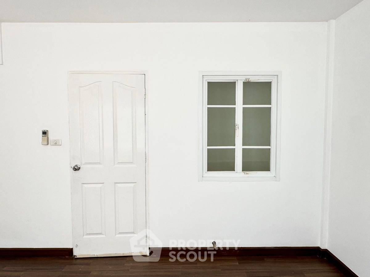 picture 7-BR Townhouse in Pak Kret (ID 2242698) - 9/14