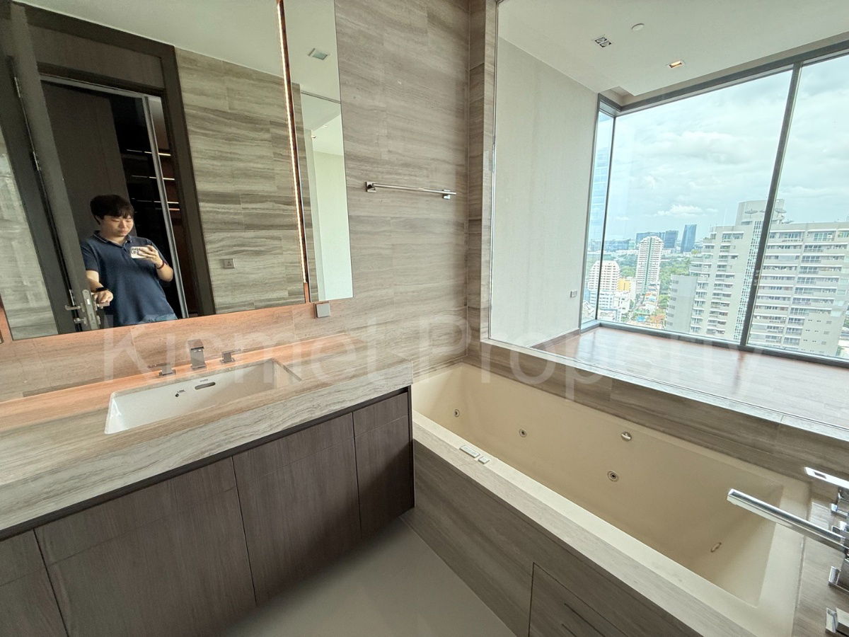 รูป 🔥 Q1 Sukhumvit - 3 Bedrooms for SALE 39MB 🔥 - รูปที่ 10/19