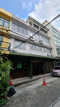ให้เช่า อาคารพาณิชย์ 3ชั้น 3คูหา