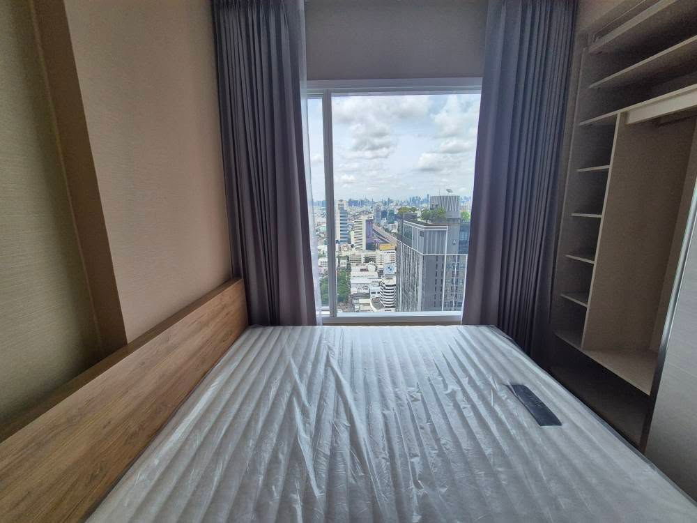 picture Urgent Rent!! Great Price! Beautifully Decorated! The Saint Residences Ladprao - 1/9