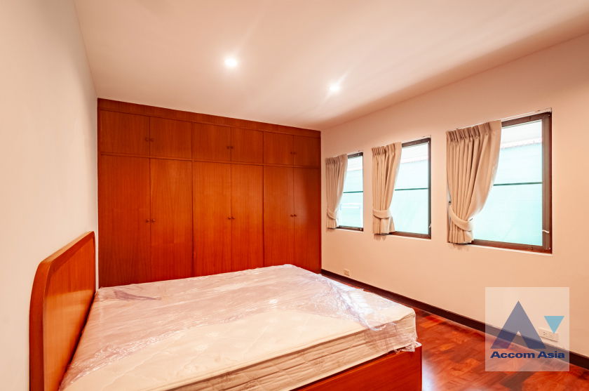 picture 🔼🔽 AccomA 📩  3 BR House in Khlong Ton Nuea (1720459) - 14/20
