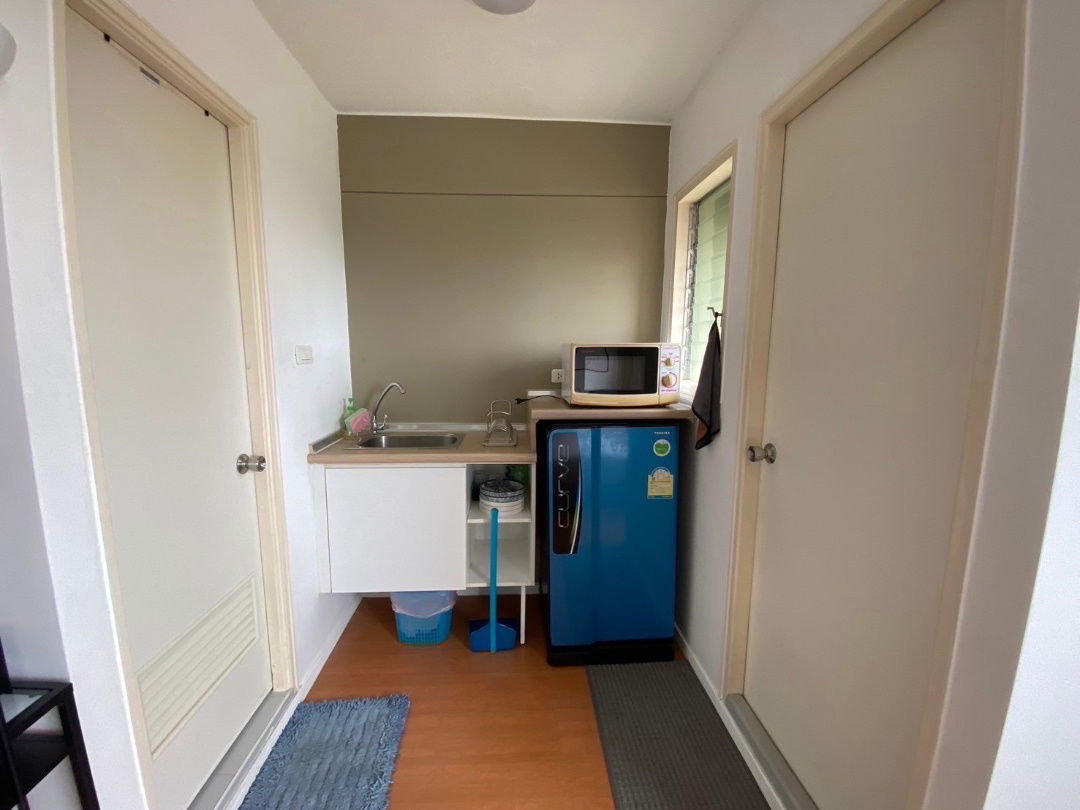 รูป ให้เช่า 𝗟𝘂𝗺𝗽𝗶𝗻𝗶 𝗖𝗼𝗻𝗱𝗼 𝗧𝗼𝘄𝗻 ร่มเกล้า-สุวรรณภูมิ 🏡 𝟳,𝟬𝟬𝟬 เฟอร์ครบ‼️#ตอบแชทไว 🔥🔥รหัส M1374 - รูปที่ 3/9