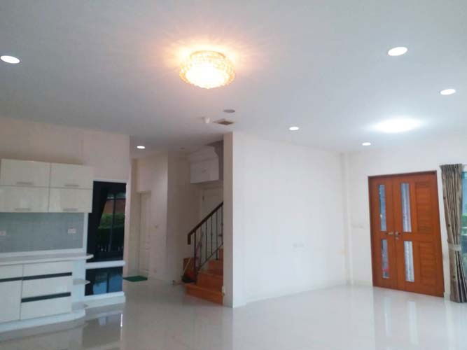 รูป H-103 : บ้านหลังมุม 64 ตร.วา ม.บางกอก บูเลอวาร์ด เทพารักษ์-วงแหวน ขายต่ำกว่าประเมิน กู้ได้เกิน มีส่วนต่าง - รูปที่ 14/22