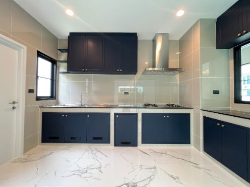 picture 2 Units! Setthasiri Don Mueang 4 Bedrooms, 4 Bathrooms, 2 Parking Spaces Ready to Move In!!! - 10/21
