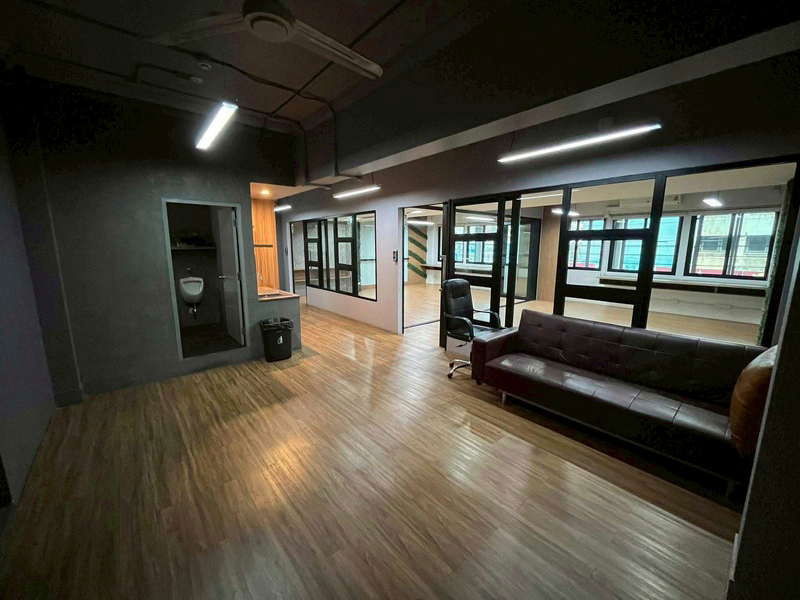 รูป ให้เช่าพื้นที่สำนักงาน จักรวรรดิ MRT สามยอด สัมพันธวงศ์ กรุงเทพมหานคร BRE24014 - รูปที่ 1/8