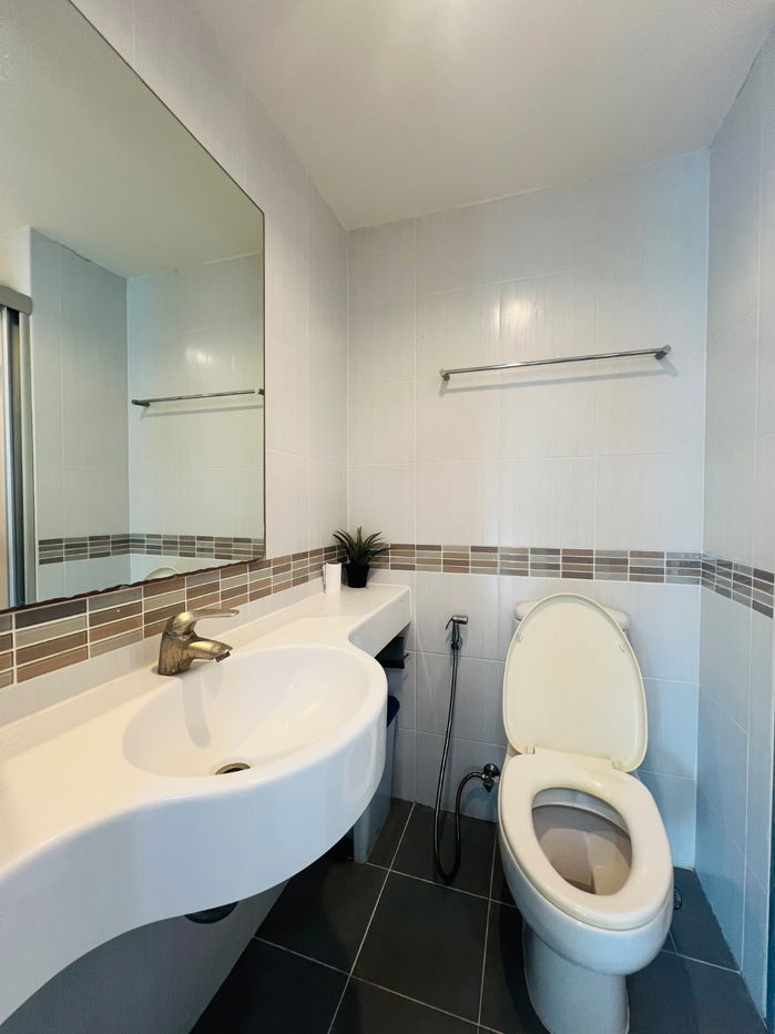 picture Update 1/8/2025 Lumpini Park Rama 9-Ratchada, rental price 22,500 baht/month, 2 bedrooms, 2 bathrooms 📲 080-291-6881, ID Line: monglon - 44/45