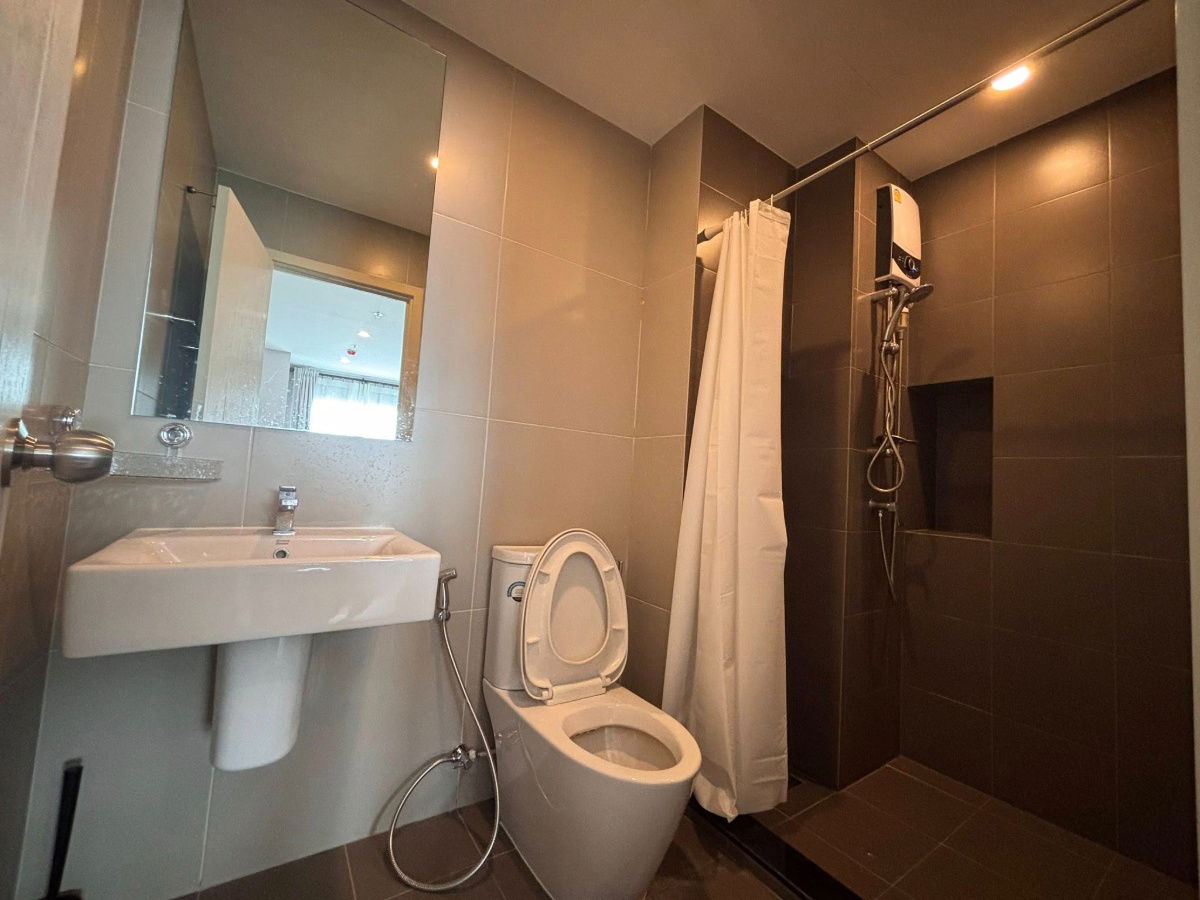 picture For rent 🔥 Elio Sathorn - Wutthakat 🔥 near BTS Wutthakat, fully furnished and equipped with appliances - 10/11