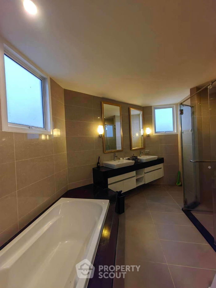 picture 4-BR Condo at Supalai Wellington near MRT Thailand Cultural Centre (ID 1534512) - 13/32