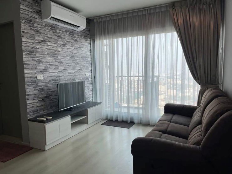 picture  For rent ✨ Life Ratchadapisek 🔥 Line ID @034etfin 📲 2 bedroom 2 bathroom ✨  MRT Huai Khwang 400 metres 💙 - 2/15