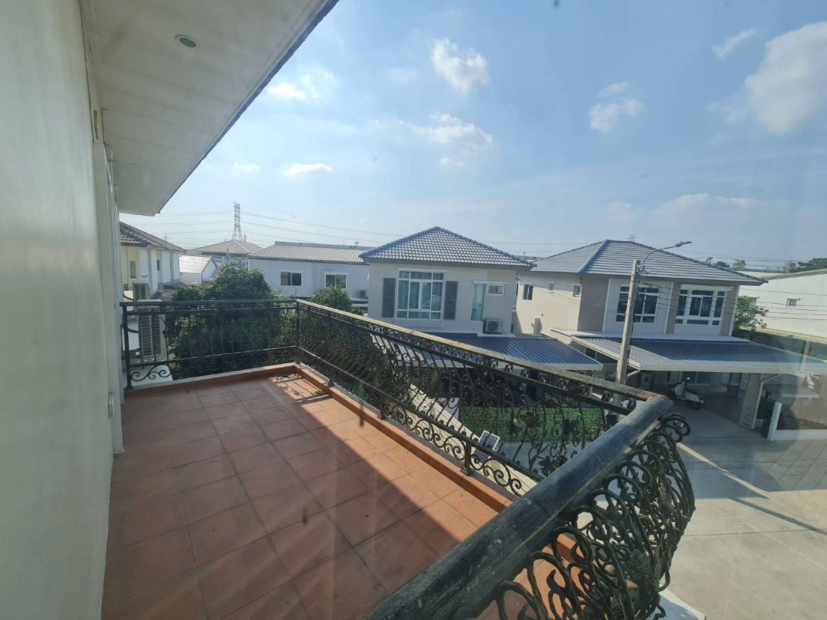 picture For sale: Luxury-style single house at Neo City Village, Don Muang. The property size is 174.1 square wah, located in the Sikan Subdistrict, Bangkok. - 22/24