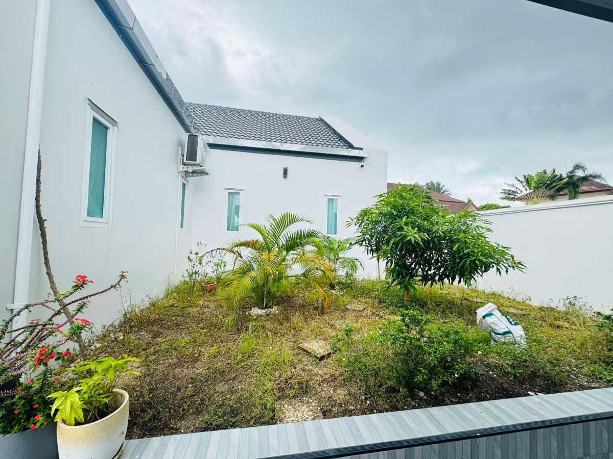 picture Ready to move in house, private swimming pool, good atmosphere - 8/18