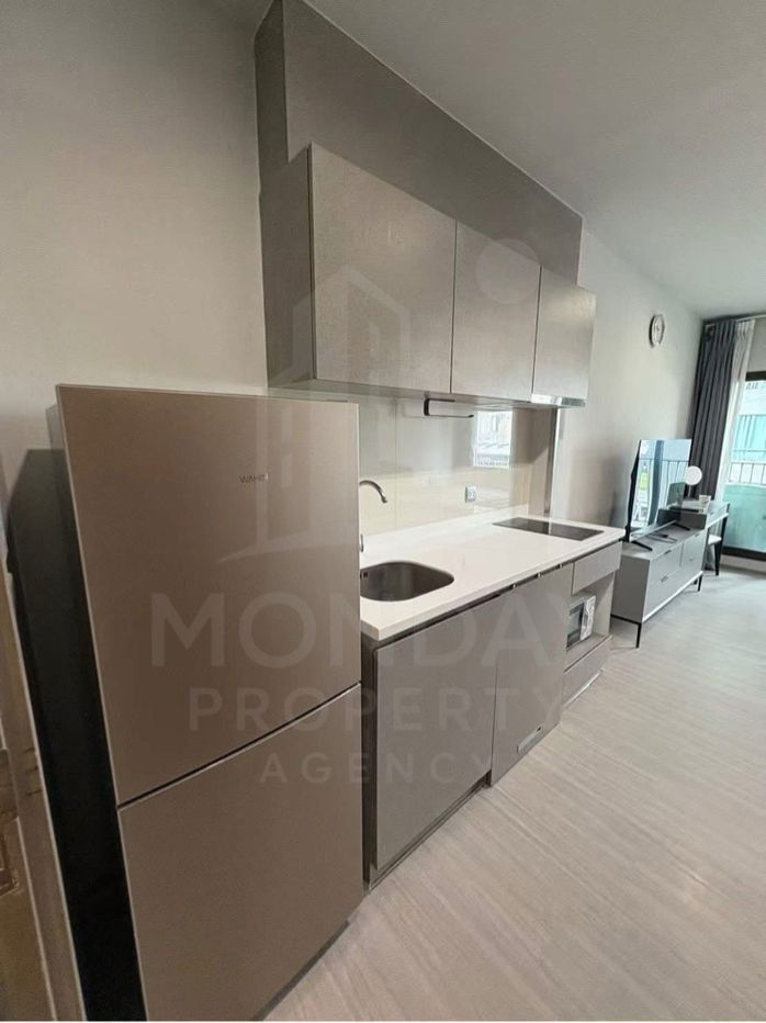 picture “Hot Deal! Life Asoke - Rama 9 Condo for Urgent Sale – Priced Below Market Value!” - 3/6