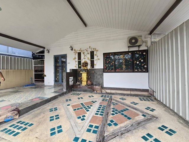 picture FOR RENT  HOUSE PROPERTY  35000 BAHT per MONTH - 2/8