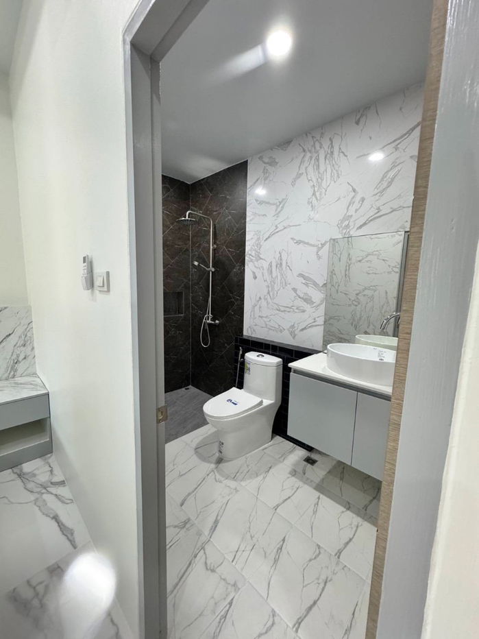picture Pattaya house in prime location, 3beds 3baths before the railway - 10/19