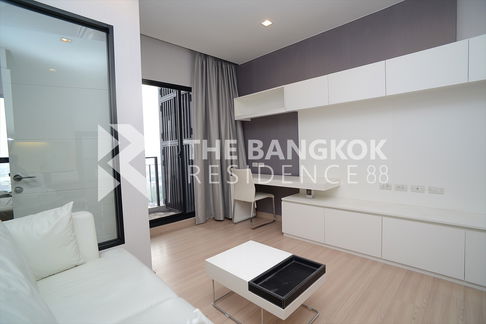 Urbano Absolute Sathon-Taksin ✨ Prime location, great value ⚡ Near BTS Krung Thonburi