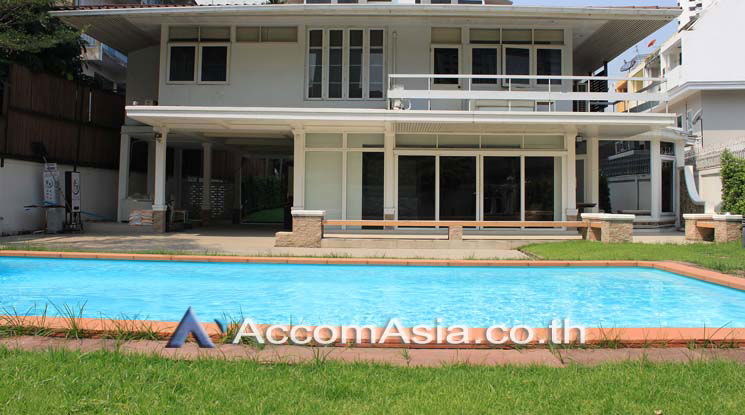 picture 🔼🔽 AccomA 📩 Pet friendly,Home Office,Private Swimming Pool 4 BR House in  (13002457) - 1/14