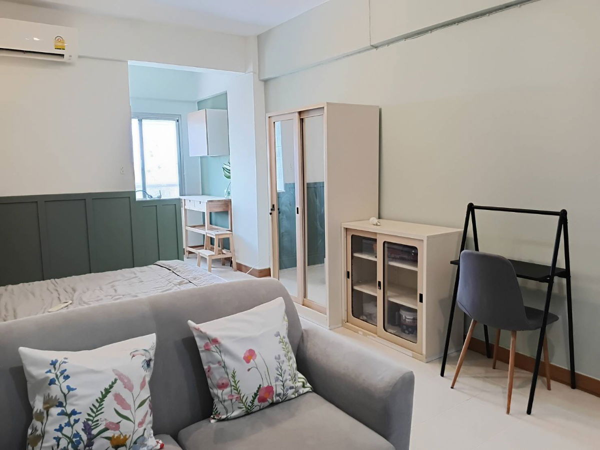 picture Condo for sale , Newly renovated, Pattanakarn Life Complex  - 1/13
