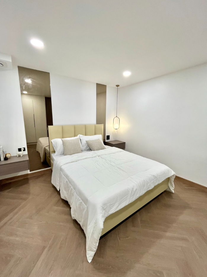 picture Condo for sale, Sri Thana, near Nimman, Chiang Mai  bedrooms Tel 082-389-9314 Boo - 22/29