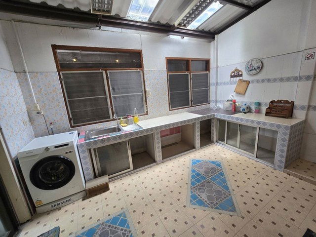 picture FOR RENT  HOUSE PROPERTY  35000 BAHT per MONTH - 8/8