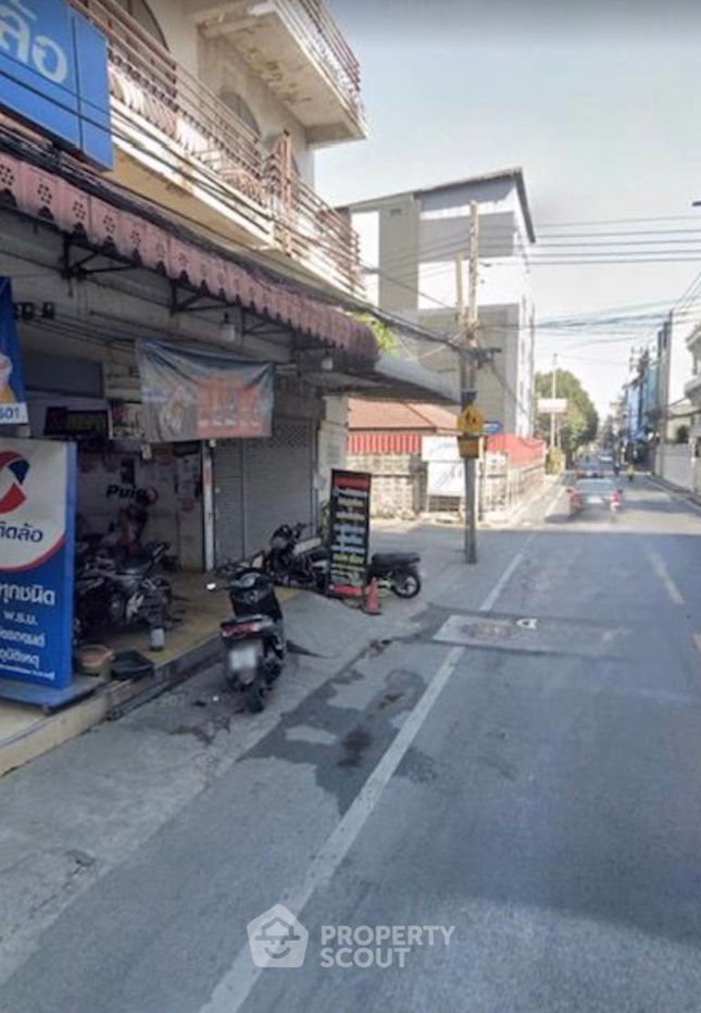 รูป ทาวน์เฮาท์ 1-ห้องนอน ใกล้ MRT สุทธิสาร (ID 2189688) - รูปที่ 2/3