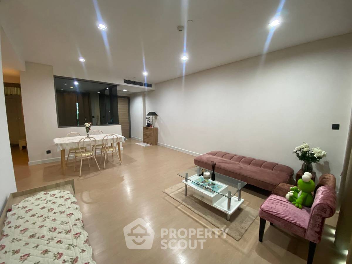 picture 2-BR Condo at The Room Charoenkrung 30 near BTS Saphan Taksin (ID 2242628) - 2/22