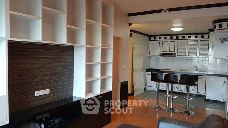 picture Commercial for Rent in Huai Khwang (ID 1110035) - 1/8
