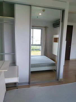 Don't delay! 🔥🔥🔥 For rent: The Parkland Srinakarin. Beautiful room, exactly as pictured. Fully furnished. Ready to move in 