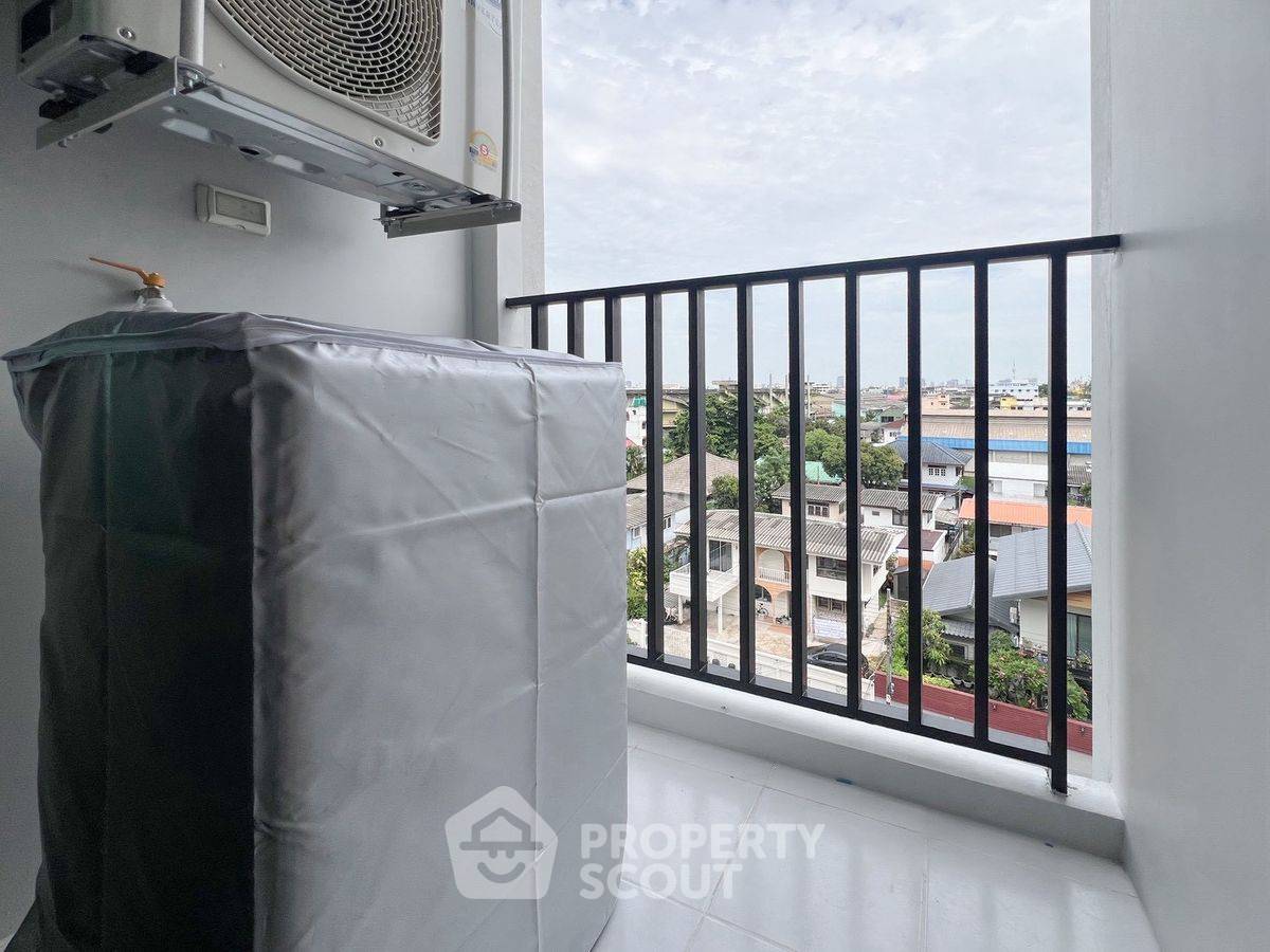 picture 1-BR Condo at Chewathai Hallmark Ladprao - Chokchai 4 in Lat Phrao (ID 2242625) - 8/9