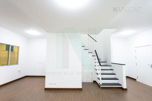 For Sell Town house GOLDEN TOWN 3 BANGNA-SUANLUANG 2-story 3 bedroom 2 bathroom