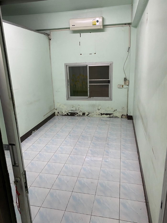 picture 2-Storey House for Rent (50 sq.wah) with 5 Bedrooms + Adjacent Vacant Land (125 sq.wah) on Ladprao 71, Soi Sangkhom Songkhro 26 - 14/25