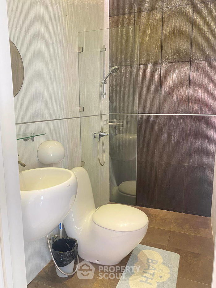 รูป บ้าน 4-ห้องนอน ที่ ฟอลคอน ฮิลล์ ใน หนองแก (ID 2243140) - รูปที่ 9/15