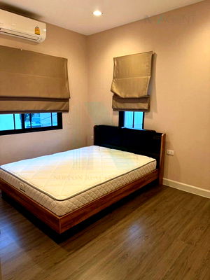 บ้านเดี่ยวให้เช่า : 🚩 ให้เช่าบ้านเดี่ยว 2 ชั้น บางกอก บูเลอวาร์ด แจ้งวัฒนะ 2 4 ห้องนอน 3 ห้องน้ำ