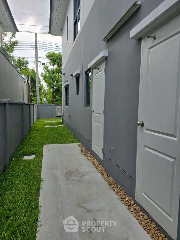 picture 4-BR House at Centro Vibhavadi in Don Mueang (ID 2242700) - 3/23