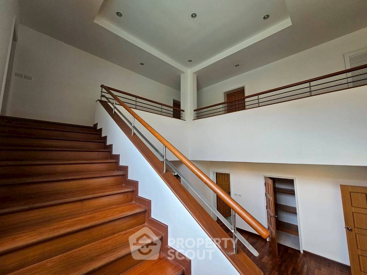 รูป บ้าน 4-ห้องนอน ใน บางตลาด (ID 2130318) - รูปที่ 16/17