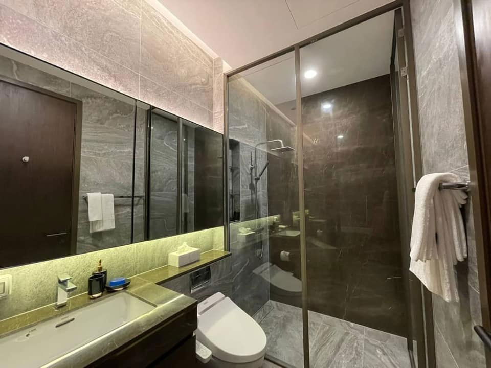รูป ✅ ✅ The ESSE Sukhumvit 36 , Super Luxury 1 ห้องนอน พร้อมเข้าอยู่ ติดต่อไลน์ @bktasset โทร 095-325-8928 - รูปที่ 7/9