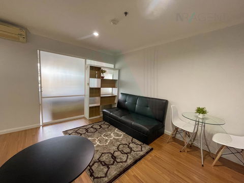 🎉 For Rent Condo LUMPINI SUITE PINKLAO Building 1, Floor 21,1 bed room, Room size 35.00 sqm