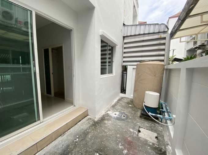 รูป 🏠 ขายทาวน์เฮ้าส์ บ้านกลางเมือง ลาดพร้าว 101 💰 ราคา 4.70 ล้านบาท | เนื้อที่ 20 ตร.ว. - รูปที่ 14/14