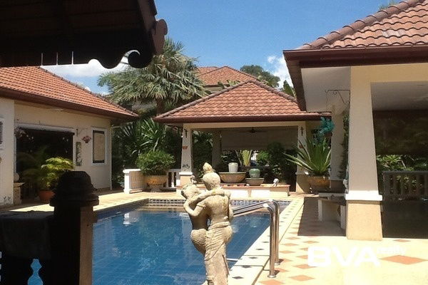 picture Siam Gardens house for sale East Pattaya, 4 bedrooms , 4 bathrooms, Siam Country Club golf course Rd.  - 4/32