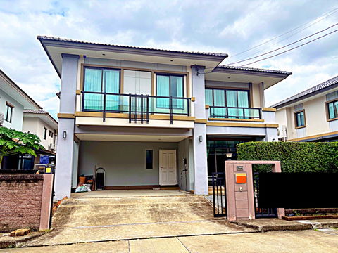 บ้านให้เช่า ภัสสร เพรสทีจ – บางนา สุวรรณภูมิ 201 ตร.ม 4 นอน 3 น้ำ 55,000 เครื่องใช้ฟ้าครบ ห้องสวยพร้อมอยู่  คุณบี โทร 064-146-6445 (R571103)
