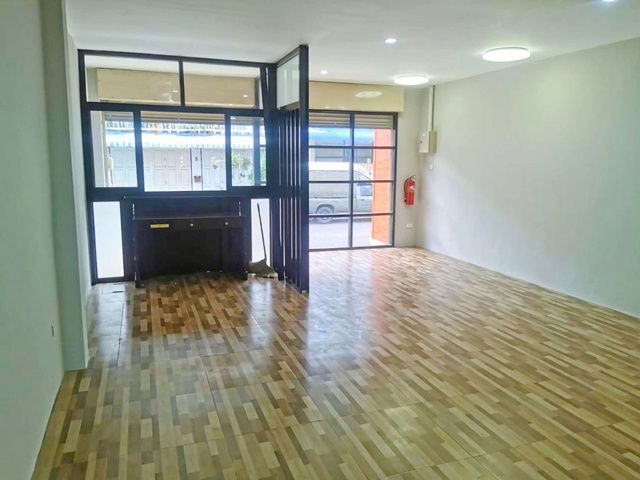 picture Chao Phraya River View BTS Pak Nam 998m. City Hall Commercial building for rent 2 units 3-storey 42 - 4/8