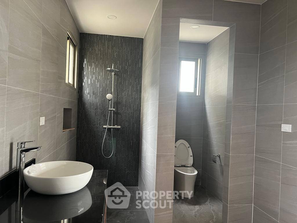 รูป วิลล่า 4-ห้องนอน ใน ถลาง (ID 1556802) - รูปที่ 17/17