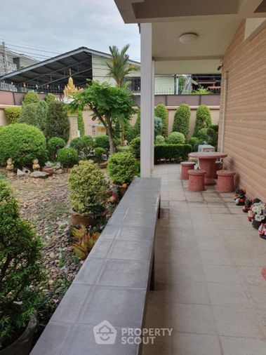 ขายบ้านเดี่ยว 4 ห้องนอน 380 ตร.ม. 95 ตร.ว. เขตธนบุรี