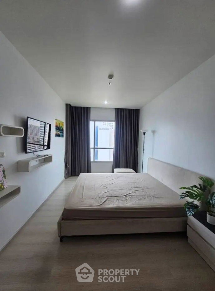 picture 2-BR Condo at Life Ratchadapisek near MRT Huai Khwang (ID 2245053) - 4/6