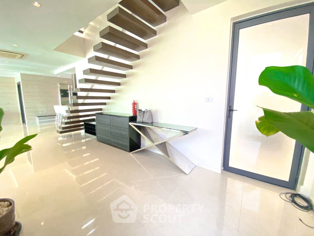 picture 5-BR House close to Phratamnak (ID 2127405) - 17/42